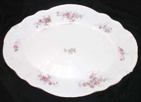 MAD232 15" Oval Serving Platter