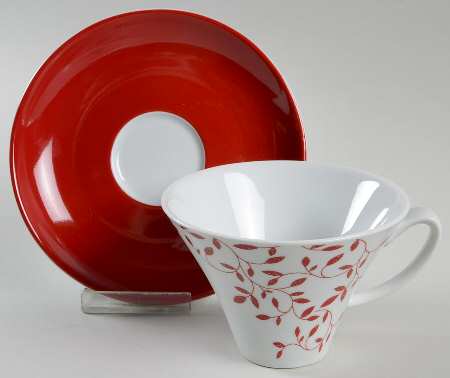 Scarlet Vine Flat Cup & Saucer Set