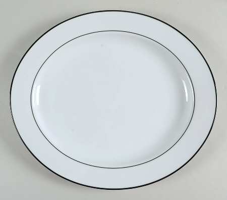 Concentric Plum 15" Oval Serving Platter