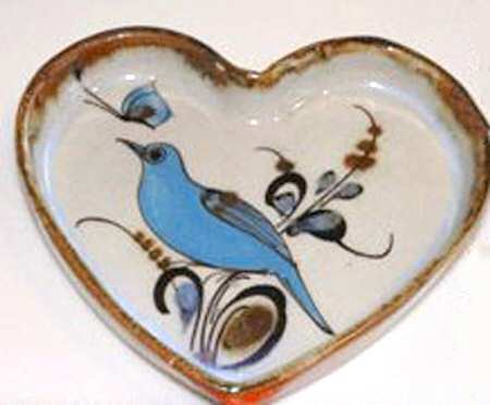MEX23 Heart Shaped Dish