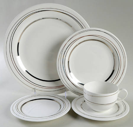 Silver Spheres 5 Piece Place Setting