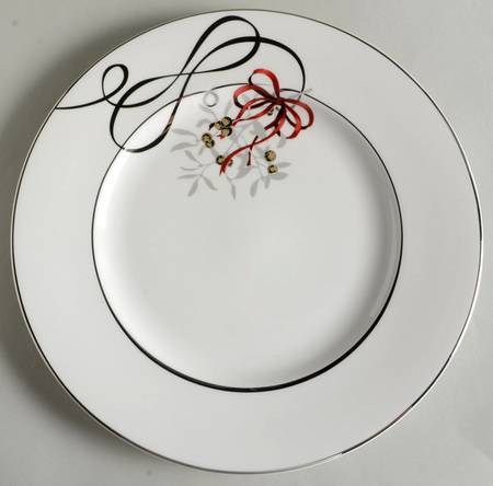 Love Story Holiday Dinner Plate