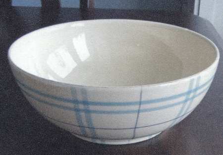 Miss Daisy Blue 9" Round Vegetable Bowl