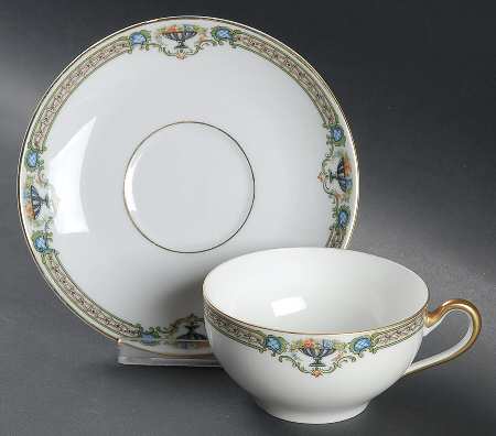 Treasure Flat Cup & Saucer Set