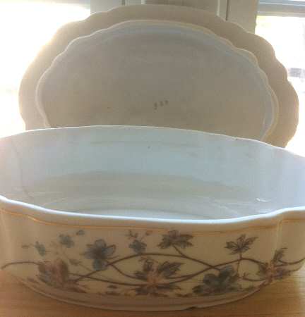 2450 Oval Covered Vegetable