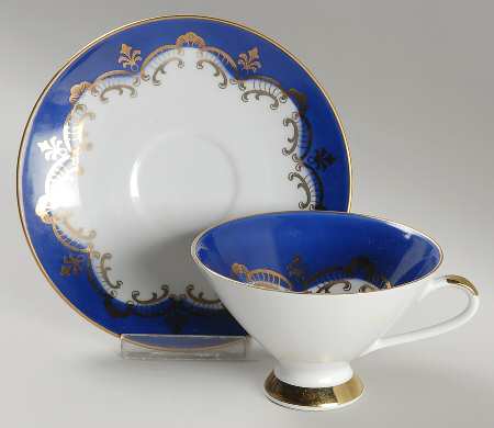 MIT312 Footed Cup & Saucer Set