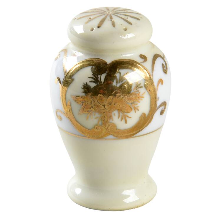MOY13 Salt Shaker