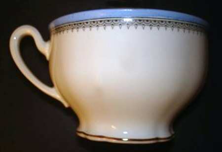 MUE155 Footed Cup