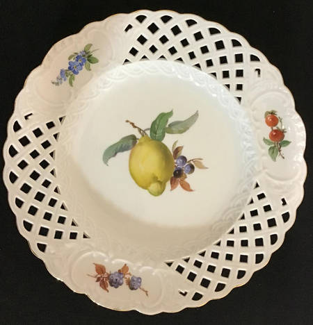 1506 Pierced Edge Luncheon Plate