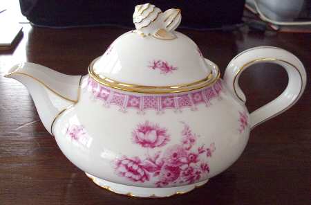 MUE158 Teapot & Lid