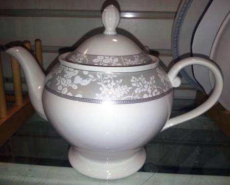 Something Borrowed Teapot & Lid