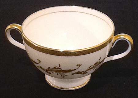 H5215 Footed Bouillon Cup