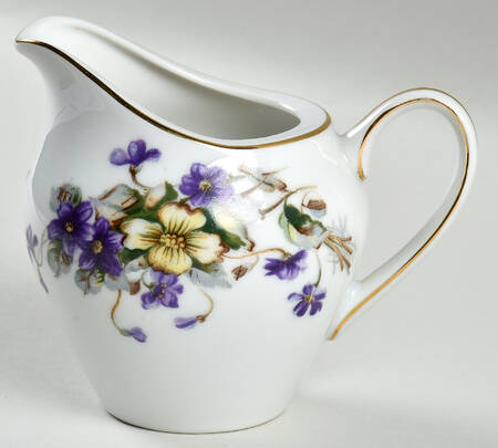 C682 Creamer