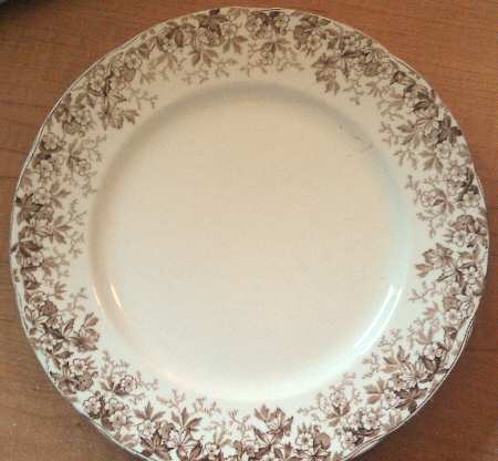 Lynn Brown Dinner Plate