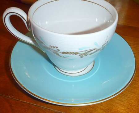 Fanfare Footed Cup & Saucer Set