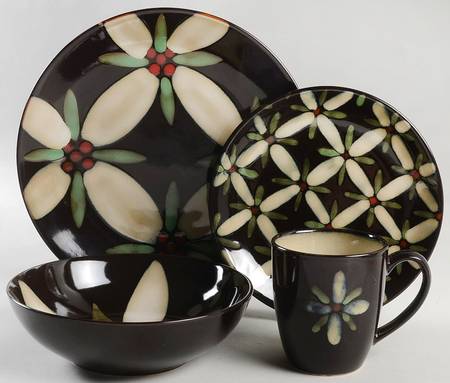 Star Daisy 4 Piece Place Setting