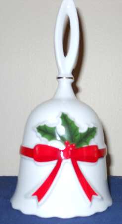 Ribbon and Holly Bell