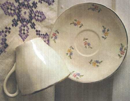 MEA386 Flat Cup & Saucer Set