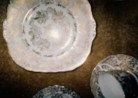 MEL44 Square Handled Cake Plate