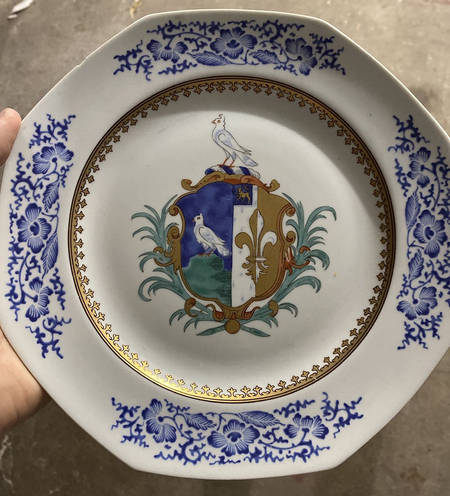 Armorial Plates Luncheon Plate