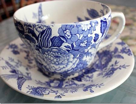 MLG8 Footed Cup & Saucer Set