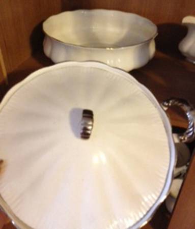 MLE1 Round Covered Vegetable