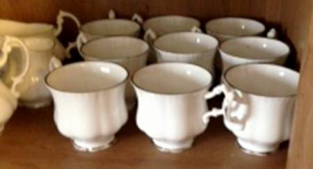 MLE1 Footed Cup