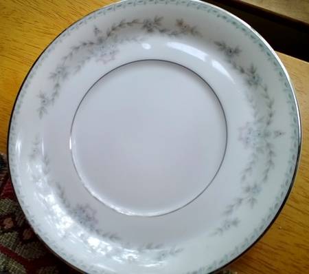 MEI1214 Saucer