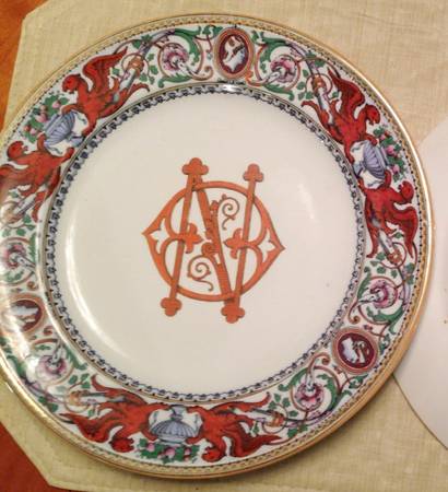 Florentine Red (Center-No Center Design) by Minton
