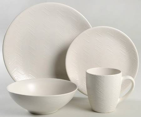 Ridgewood White 4 Piece Place Setting