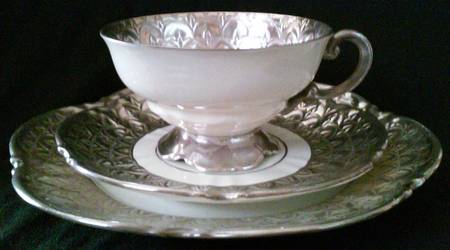 MIT357 Footed Cup & Saucer Set