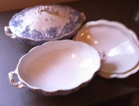El Dorado Blue Oval Covered Vegetable