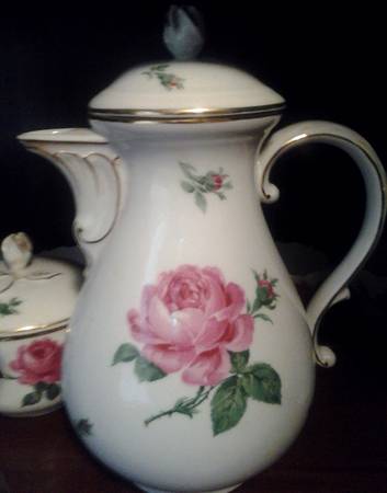 1648 Coffee Pot & Lid