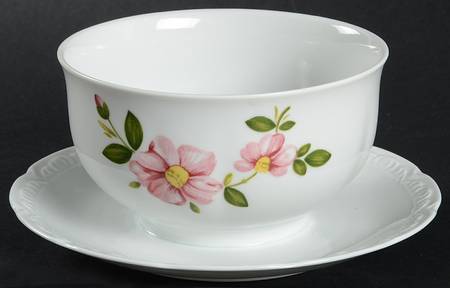 MIT359 Round Gravy Boat/Attached Underplate