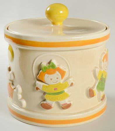 Cookie Jars by Metlox - Poppytrail - Vernon