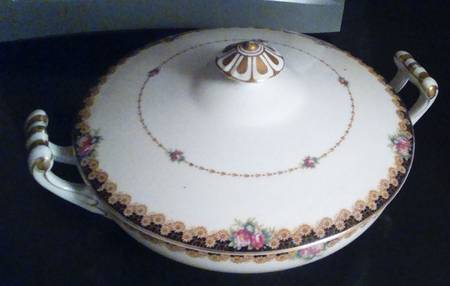 MEJ31 Round Covered Vegetable