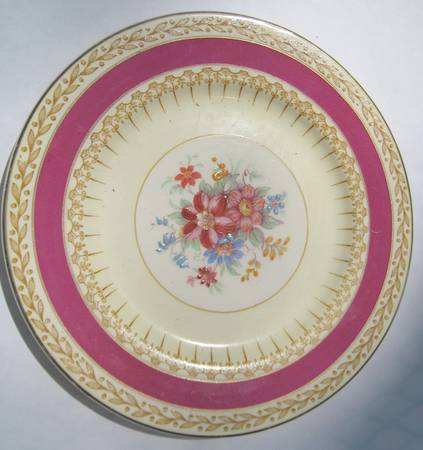 MEA283 Maroon Bread & Butter Plate