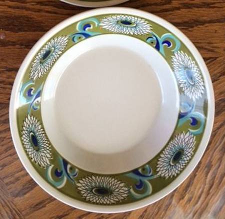 Kalmar 10" Round Vegetable Bowl