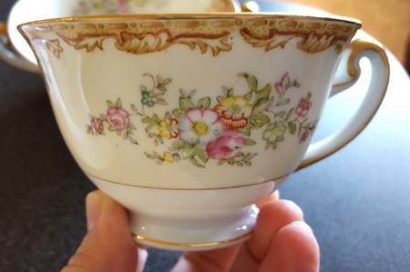 MEI1258 Footed Cup
