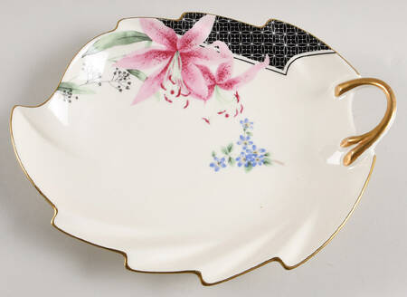 Lace Large Leaf Dish