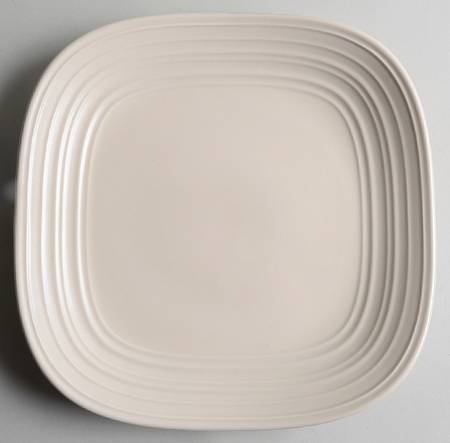 Swirl-Cream Square Dinner Plate