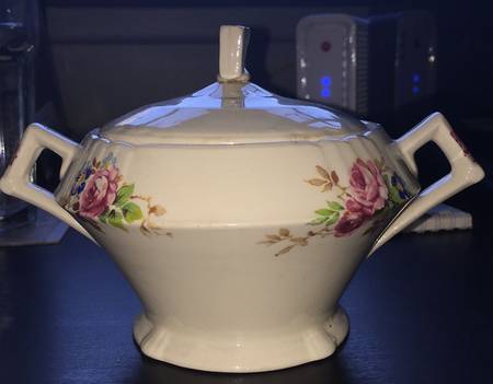 MYO181 Sugar Bowl & Lid