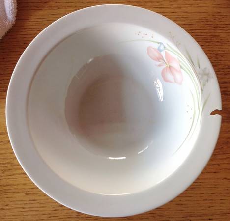 MIT370 9" Round Vegetable Bowl