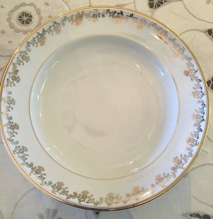 MYW8 Dinner Plate