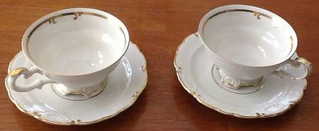 MIT376 Footed Cup & Saucer Set