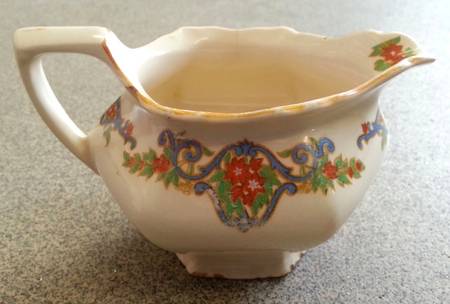 Lido Creamer