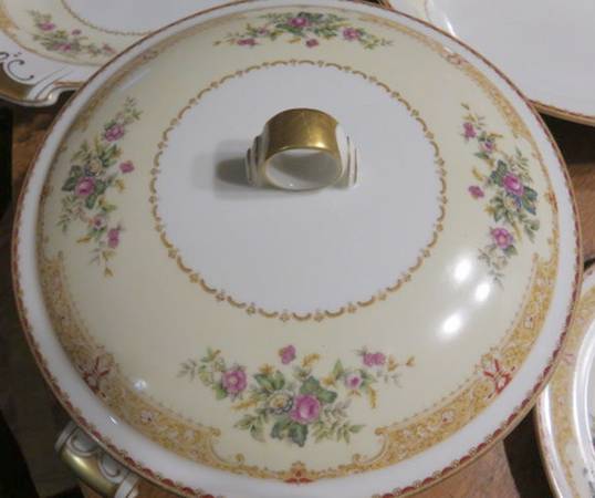 MEI1282 Round Covered Vegetable