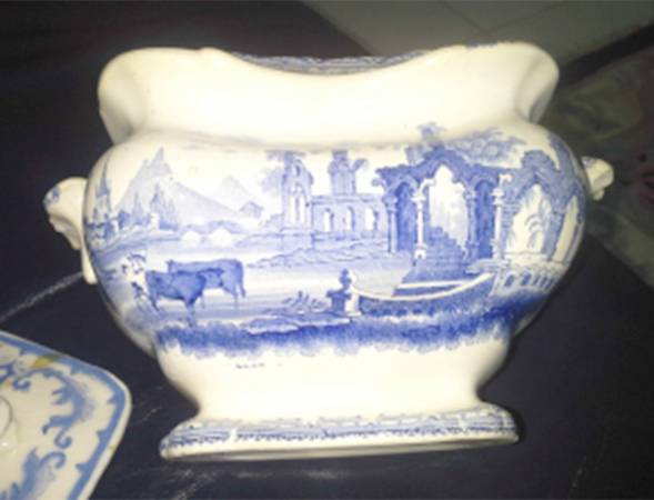 Abbey Ruins Blue Sugar Bowl & Lid