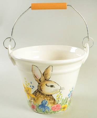 Bunny Floral 6" Handled Basket