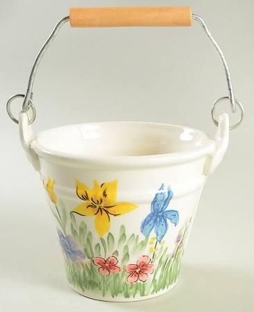Bunny Floral 4" Handled Basket